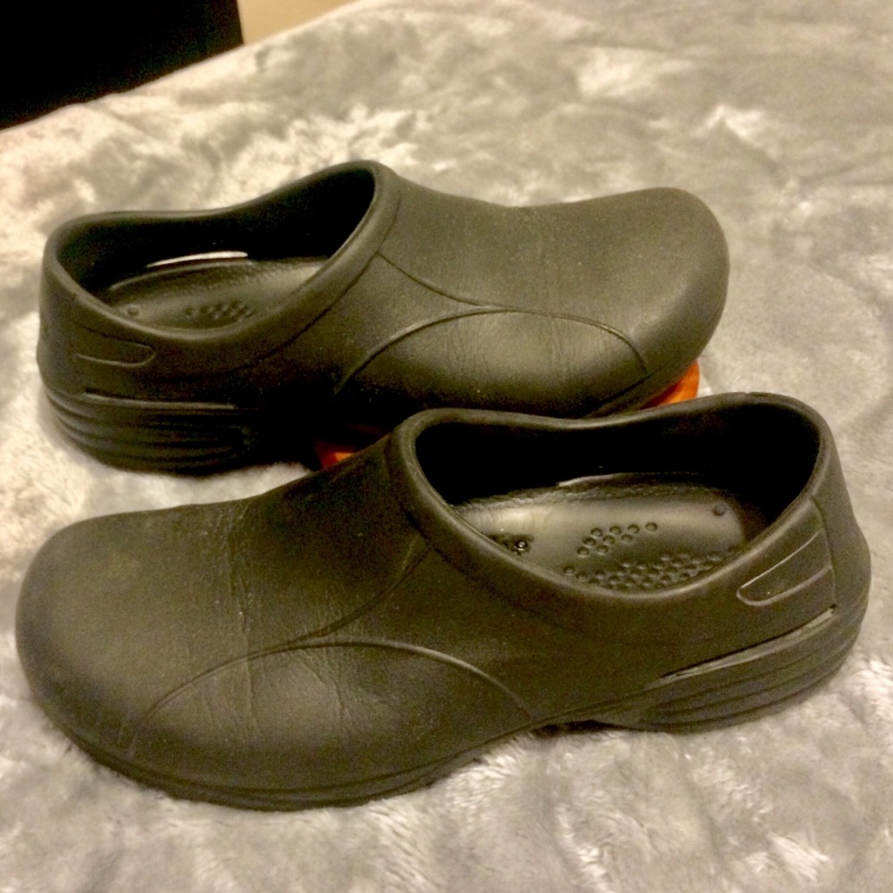 Unisex TredSafe nonslip shoes